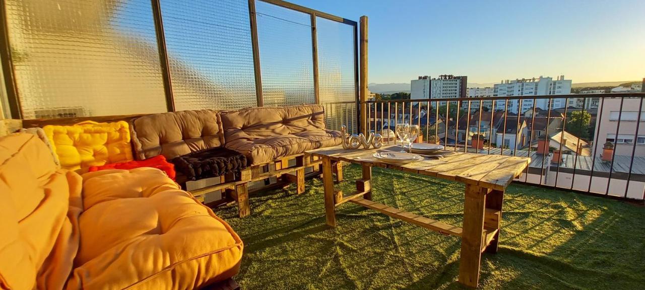 La Dolce Vita -T2 52M2- Dernier Etage- Terrasse-Parking-Wifi Fibre Apartamento Tarbes Exterior foto