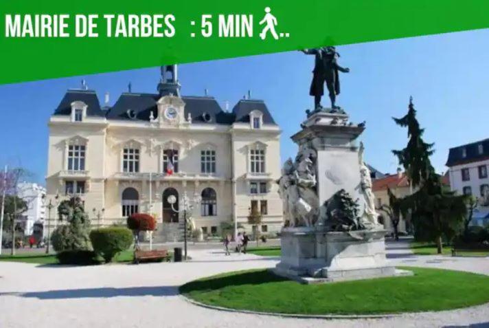 La Dolce Vita -T2 52M2- Dernier Etage- Terrasse-Parking-Wifi Fibre Apartamento Tarbes Exterior foto